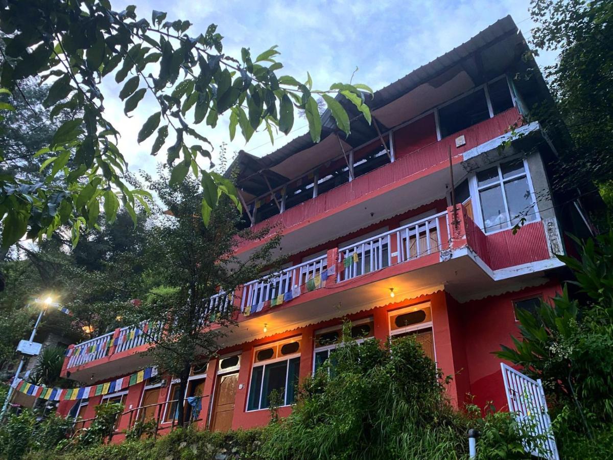 Rudrani Stays Jibhi Ngoại thất bức ảnh