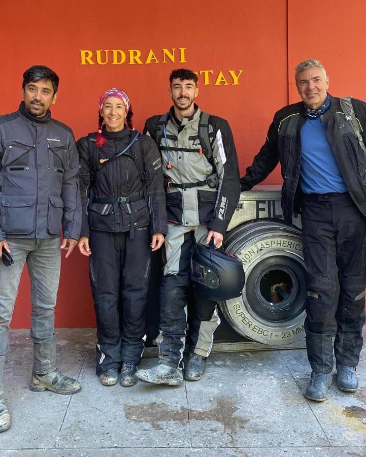 Rudrani Stays Jibhi Ngoại thất bức ảnh