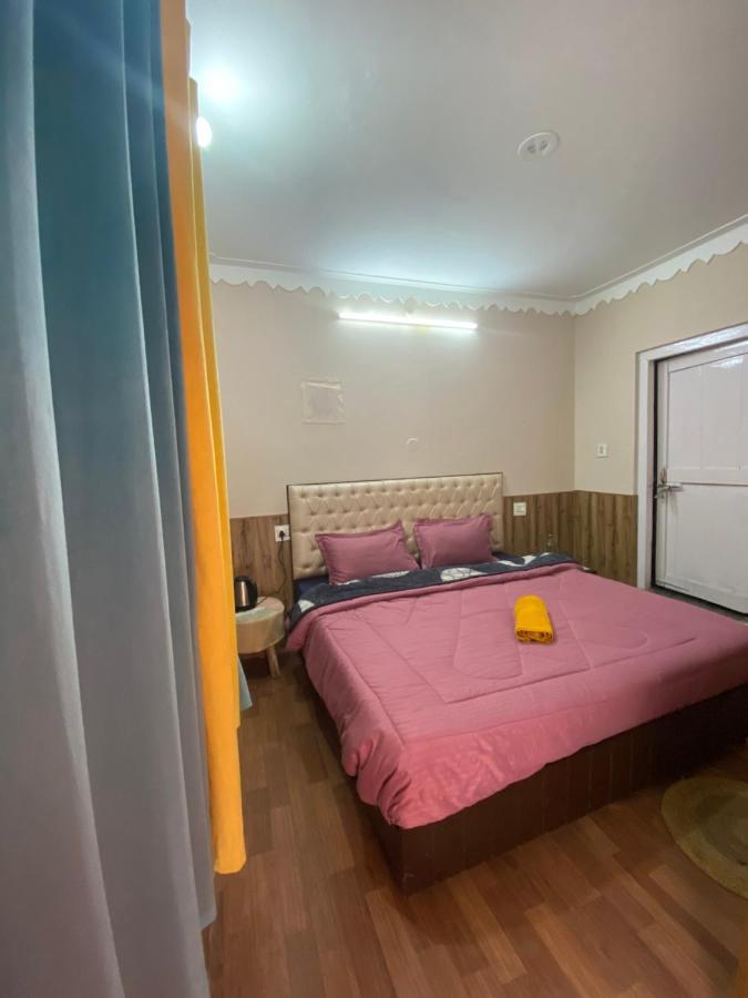 Rudrani Stays Jibhi Ngoại thất bức ảnh